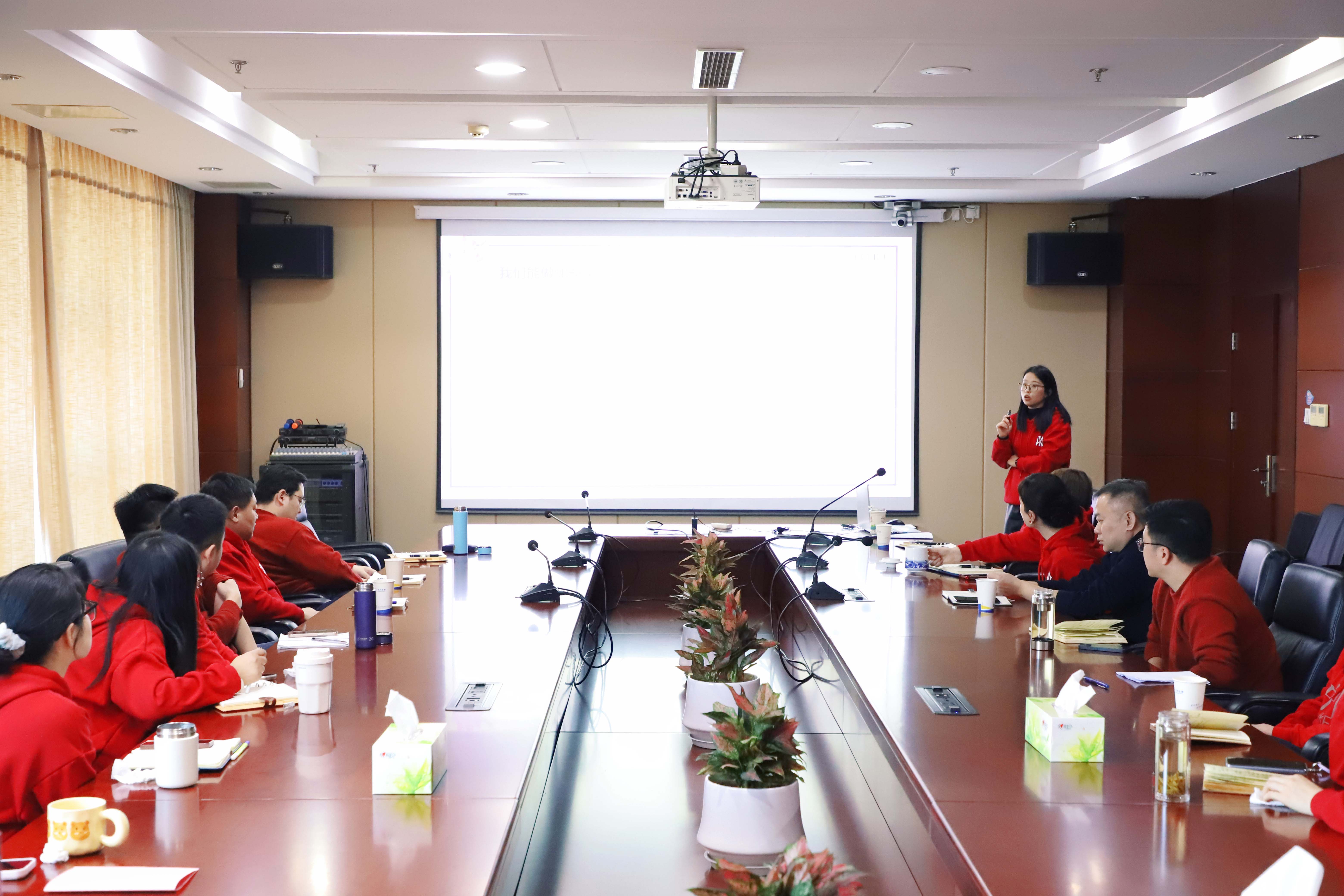 同心致遠(yuǎn)，共贏未來丨鑫華坤2024年度總結(jié)大會(huì)圓滿結(jié)束！